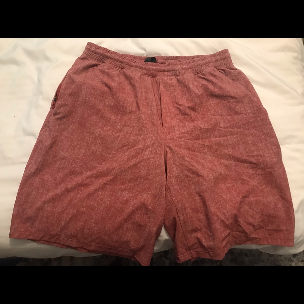Lululemon Pace Breaker Short 9" *Liner